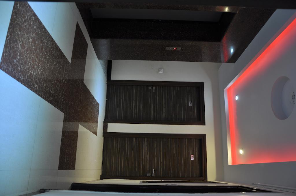 Hotel Metro Jaipur Buitenkant foto