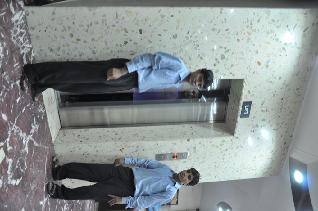 Hotel Metro Jaipur Buitenkant foto
