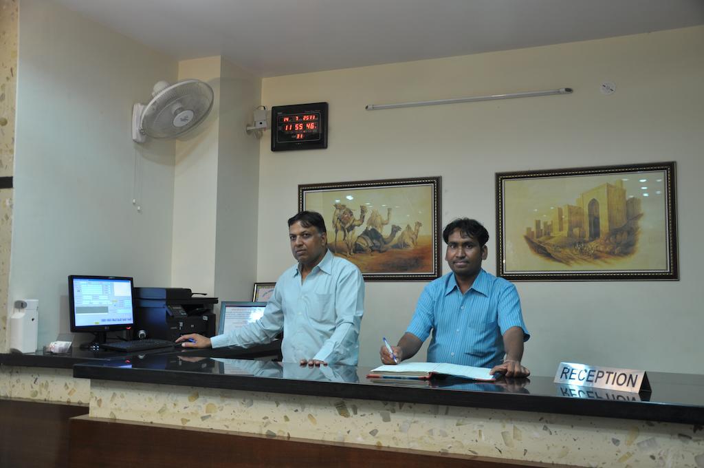 Hotel Metro Jaipur Buitenkant foto