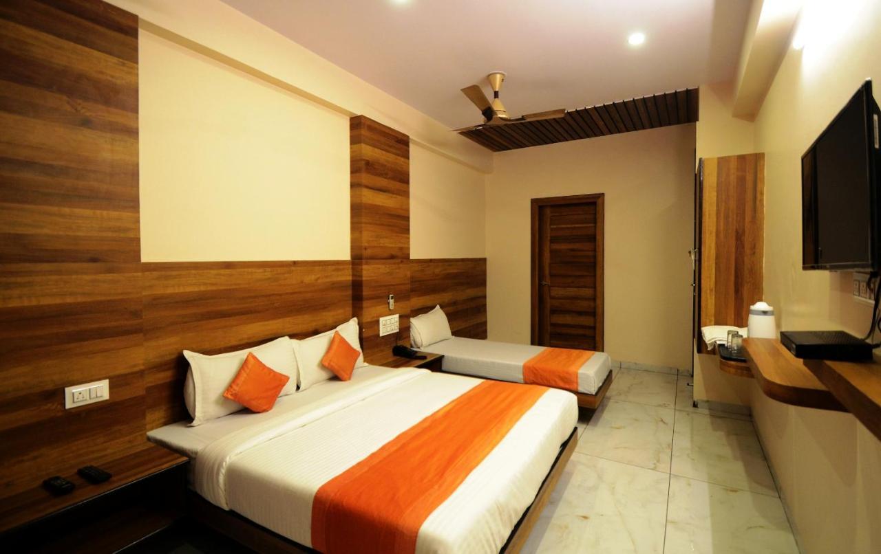 Hotel Metro Jaipur Buitenkant foto