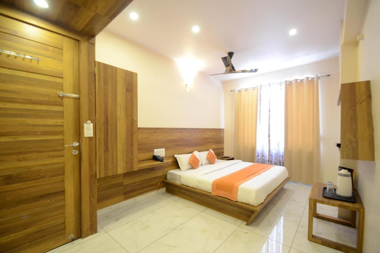 Hotel Metro Jaipur Buitenkant foto