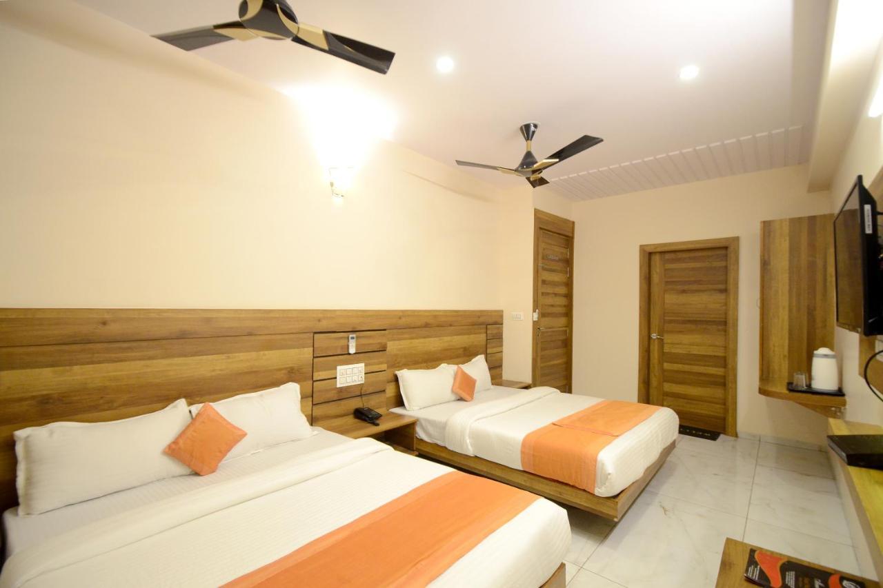 Hotel Metro Jaipur Buitenkant foto